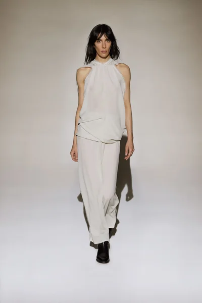 Look 19